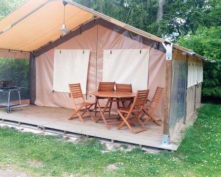 Camping Parc de Loisirs Le Val Fleuri**** | Estadia de 1 Noite Camping Parc de Loisirs Le Val Fleuri**** | Estadia de 1 Noite