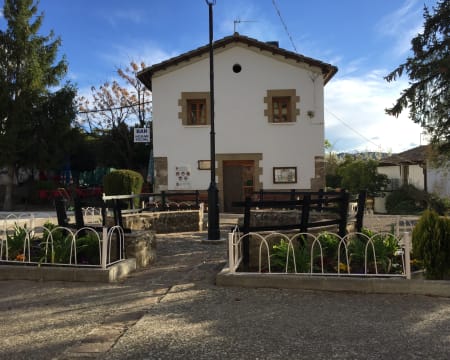 Hostal Albergue Urriés | Estadia de 1 Noite