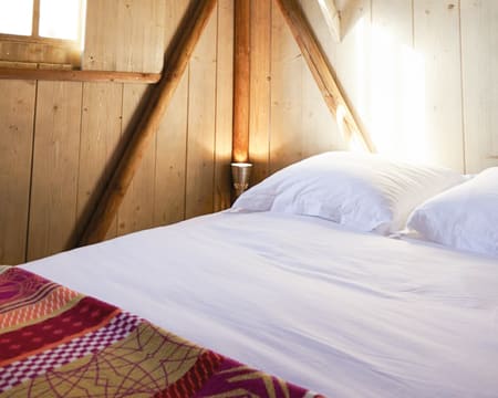 Uma Noite No Hut Lodge | Le Moulin De Surier Uma Noite No Hut Lodge | Le Moulin De Surier
