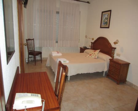 Hostal Conde Rey | Estadia de 1 Noite Hostal Conde Rey | Estadia de 1 Noite