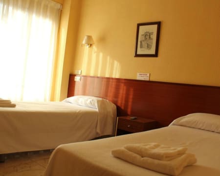 Hostal Jaime I | Estadia de 1 Noite Hostal Jaime I | Estadia de 1 Noite