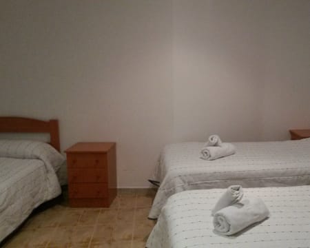 Hostal Virgen del Pilar | Estadia de 1 Noite Hostal Virgen del Pilar | Estadia de 1 Noite