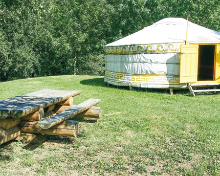 Uma Noite Em Um Yurt | Camping L'Insolite Uma Noite Em Um Yurt | Camping L'Insolite
