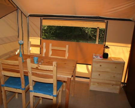 Camping Au Bois Joli**** | 1 Noite em Família em Lodge Camping Au Bois Joli**** | 1 Noite em Família em Lodge