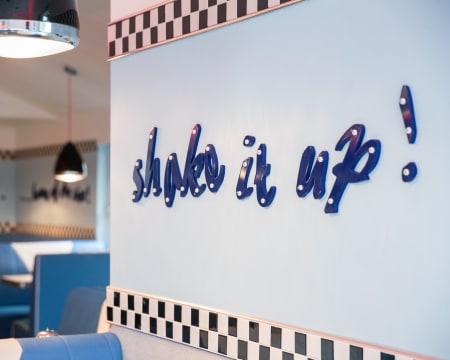 Shake Dog - Ennis Road | Jantar para Dois Shake Dog - Ennis Road | Jantar para Dois