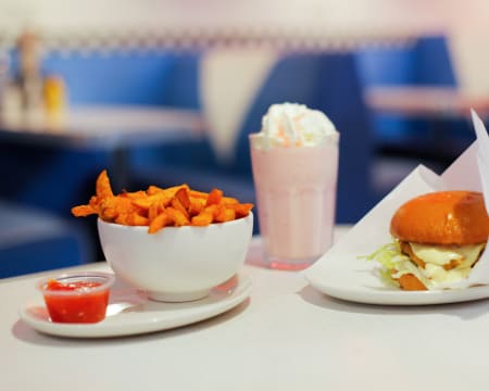 Shake Dog - Cornmarket | Jantar para Dois Shake Dog - Cornmarket | Jantar para Dois