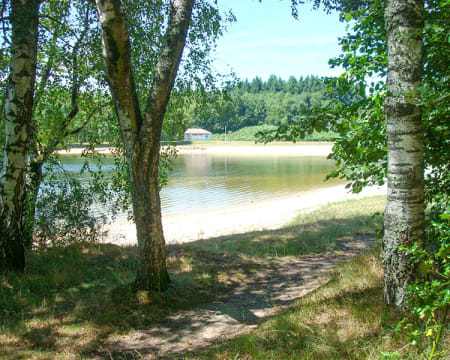 Camping du Lac de Saint-Pardoux****