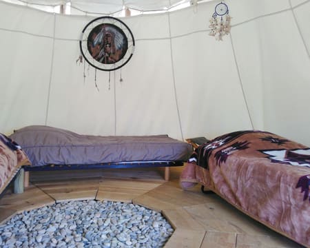 Uma Noite Em Tepee | Le Camping La Grand Maison Uma Noite Em Tepee | Le Camping La Grand Maison