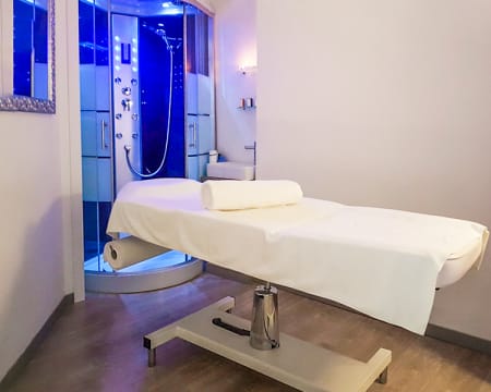 La French Nail Bar La French Nail Bar