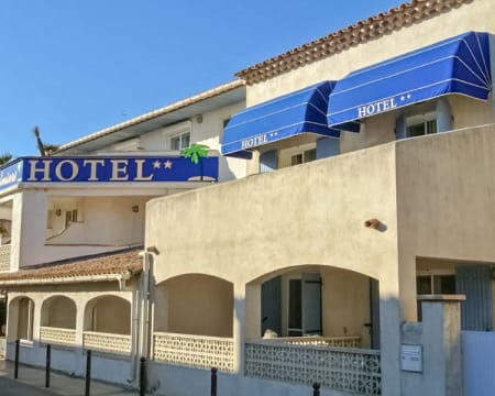 Hôtel Les Palmiers en Camargue **