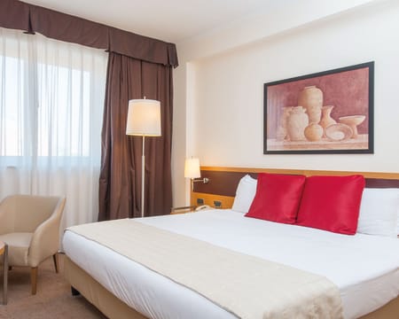 Uma Noite Em Um Quarto Duplo Standard | Golden Tulip Plaza Casert