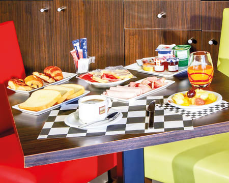 Hôtel Kyriad Design Enzo Reims Tinqueux