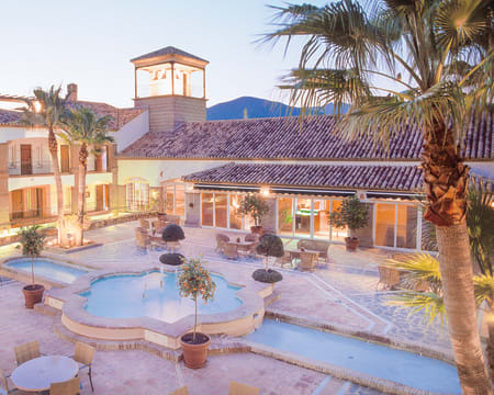 L’Azure HotelS| Estadia de 1 Noite com jantar L’Azure HotelS| Estadia de 1 Noite com jantar