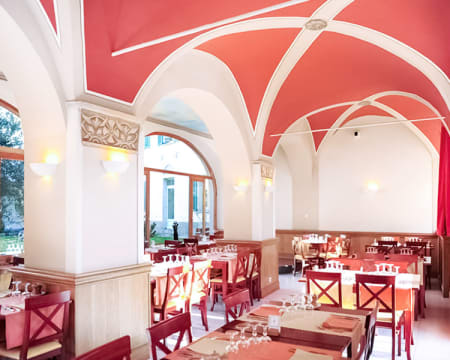 Hôtel Restaurant le Prieuré**