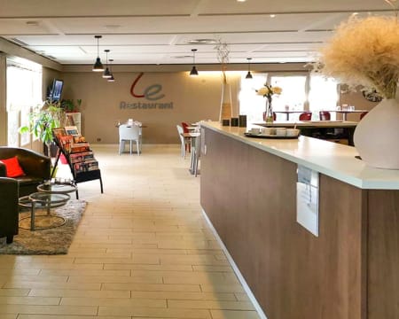 Hôtel Restaurant Campanile Millau***