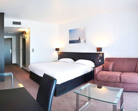 Golden Tulip Pornic Suites****