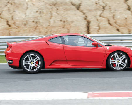 Dirija uma Ferrari F430 por estrada Dirija uma Ferrari F430 por estrada