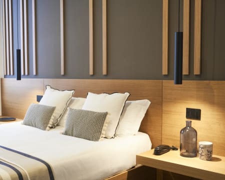 Hotel Central Lodge**