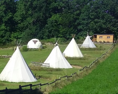 Les Tipis de Cantalès