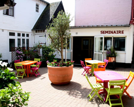 Hôtel The Originals La Colonne de Bronze***