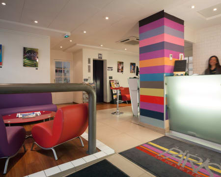 Comfort Hôtel Paris La Fayette | Estadia de 2 Noites Comfort Hôtel Paris La Fayette | Estadia de 2 Noites