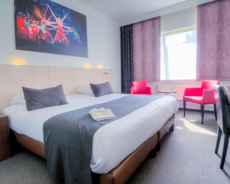 Uma Noite Em Um Quarto Standard | Hotel & Aparthotel Casteau Reso Uma Noite Em Um Quarto Standard | Hotel & Aparthotel Casteau Reso