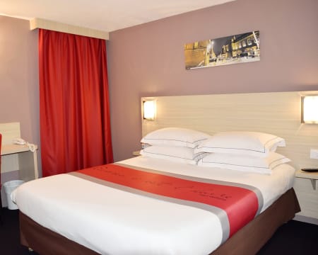 Uma Noite Em Um Quarto Standard | Hôtel Le Berlange*** Uma Noite Em Um Quarto Standard | Hôtel Le Berlange***