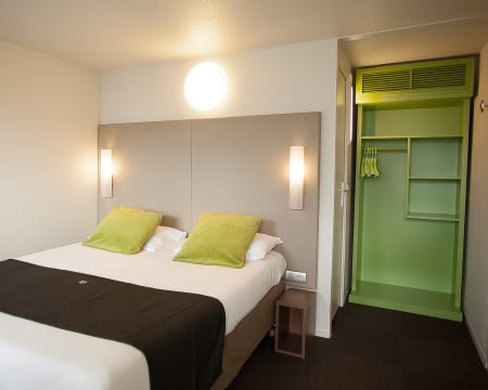 Uma Noite Em Um Quarto Standard | Campanile Fougères*** Uma Noite Em Um Quarto Standard | Campanile Fougères***