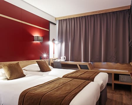 Uma Noite Em Um Quarto Standard | Median Paris Congrès*** Uma Noite Em Um Quarto Standard | Median Paris Congrès***