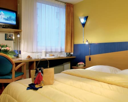 Uma Noite Em Um Quarto Standard | Holiday Inn Express Lille***