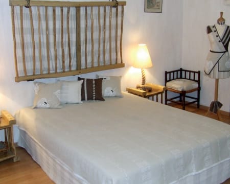 Uma Noite Em Um Quarto Duplo Standard | Maison Lagrave