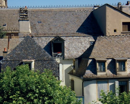 Uma Noite Em Quarto Duplo | Hôtel Du Commerce**