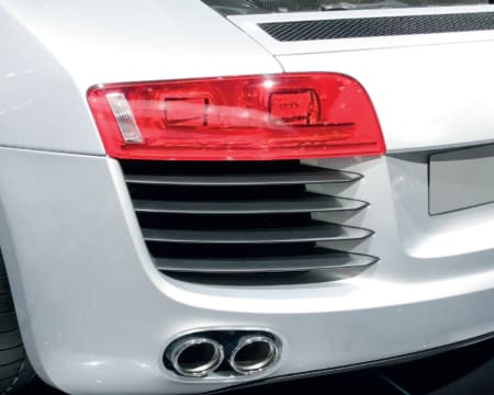 Dirija um Aston Martin