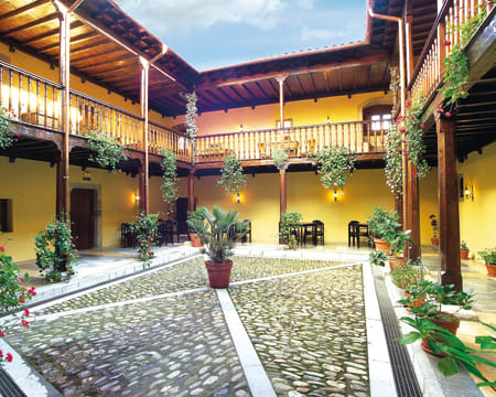 Hotel Castillo Valdés Salas | Estadia de 1 Noite Hotel Castillo Valdés Salas | Estadia de 1 Noite