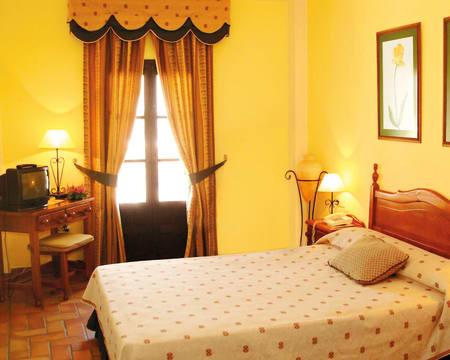 Uma Noite Em Um Quarto Duplo Standard | Hotel Rural Zuhayra Uma Noite Em Um Quarto Duplo Standard | Hotel Rural Zuhayra
