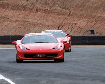 Dirija uma Ferrari F430 F1 por estrada Dirija uma Ferrari F430 F1 por estrada