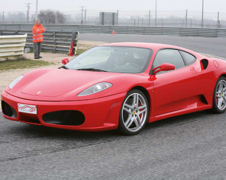 Dirija um Ferrari F458 no circuito Dirija um Ferrari F458 no circuito