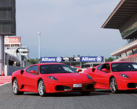 Dirija uma Ferrari e uma estrada lamborghini Dirija uma Ferrari e uma estrada lamborghini