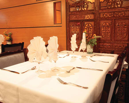 Indian Restaurant Shanti | Jantar a Dois Indian Restaurant Shanti | Jantar a Dois