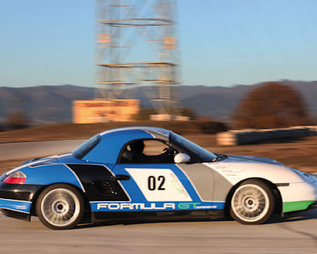 Dirija um copo de Boxster Porsche em Chiva Dirija um copo de Boxster Porsche em Chiva