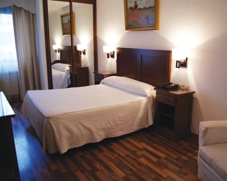 Uma Noite Em Um Quarto Duplo Standard | Hotel Mulhacén Uma Noite Em Um Quarto Duplo Standard | Hotel Mulhacén