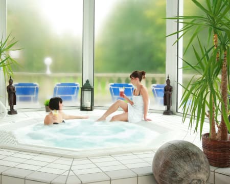 Acesso Ao Spa: Sauna, Sala De Vapor E Banheira De Hidromassagem ( Acesso Ao Spa: Sauna, Sala De Vapor E Banheira De Hidromassagem (