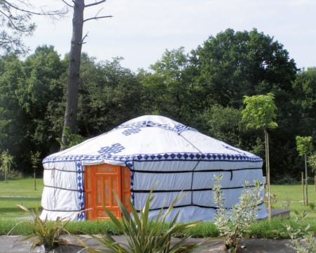 Uma Noite Em Um Yurt | Domaine De Kervallon