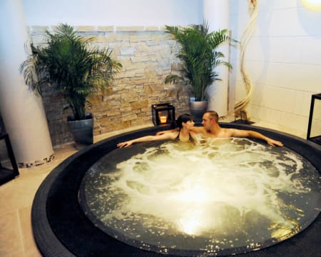 Acesso Em Cascata De Spa E De Vapor (30 Min) | Le Spa Roselyne Fo