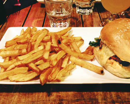 Plano | Yard – La Burger Factory Plano | Yard – La Burger Factory