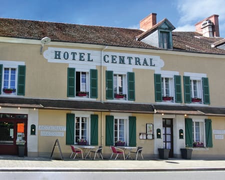 Central Hôtel*** | Estadia de 1 Noite