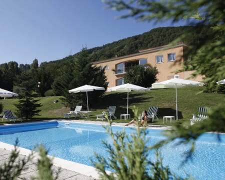 Uma Noite Em Um Quarto Duplo Standard | Hotel Villa Di Carlo Spa Uma Noite Em Um Quarto Duplo Standard | Hotel Villa Di Carlo Spa
