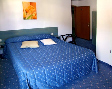 Uma Noite Em Um Quarto Duplo Standard | Albergo Ristorante Centra Uma Noite Em Um Quarto Duplo Standard | Albergo Ristorante Centra