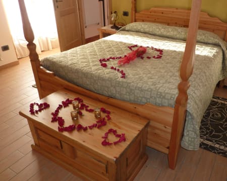 Uma Noite Em Um Quarto Duplo Standard | Agriturismo Ca' Di Racc Uma Noite Em Um Quarto Duplo Standard | Agriturismo Ca' Di Racc