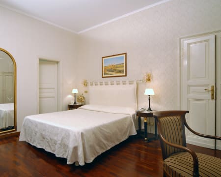 Uma Noite Em Um Quarto Duplo Standard | Hotel Villa Aricia***